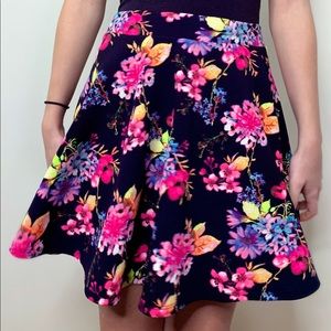 Heart & Arrow: skirt